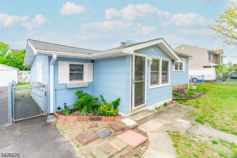 Cherry Quay Section - Residential