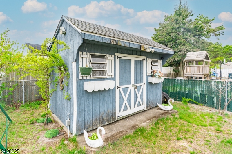 Cherry Quay Section - Residential