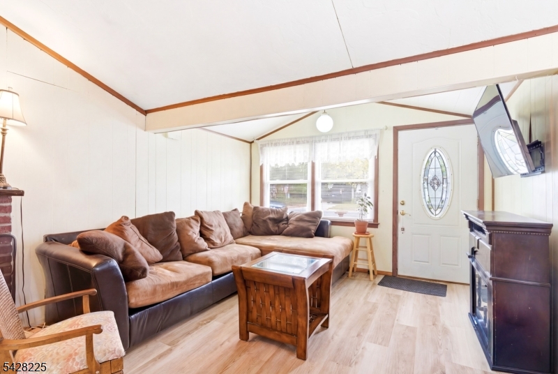 Cherry Quay Section - Residential
