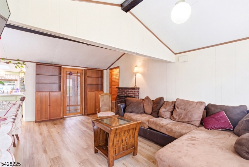 Cherry Quay Section - Residential