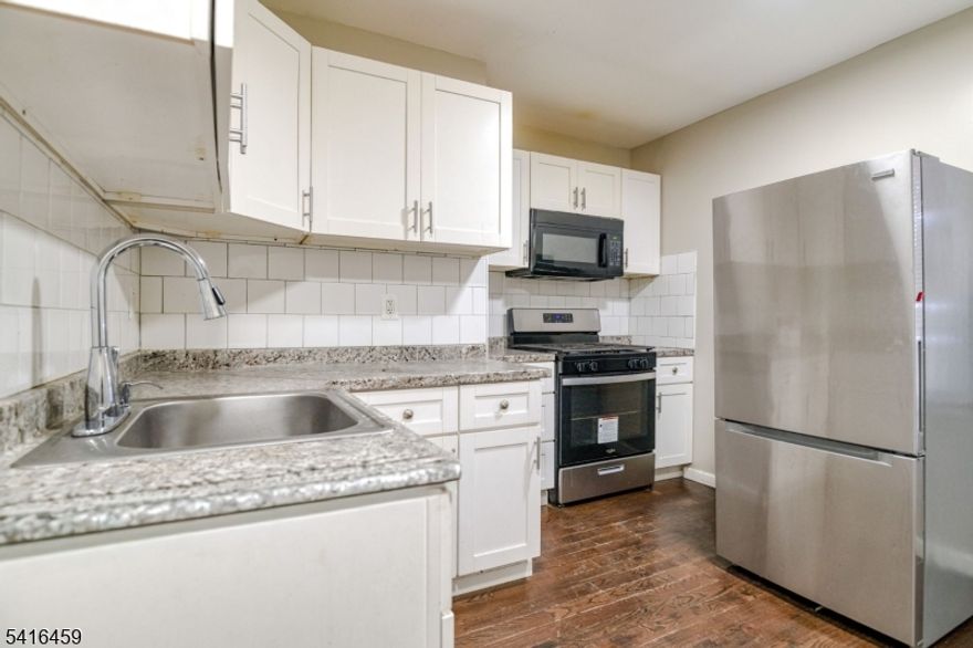 Looking for a rental close to public transit? This updated 2-bedroom, 1-bath apartment offers modern finishes and unbeatable convenience. Featuring stainless steel appliances, a renovated kitchen, and abundant natural light, this home delivers both comfort and style. Enjoy off-street parking plus easy access to the train and major public transportation, perfect for commuters heading to New York City or traveling locally. Don't miss this opportunity!