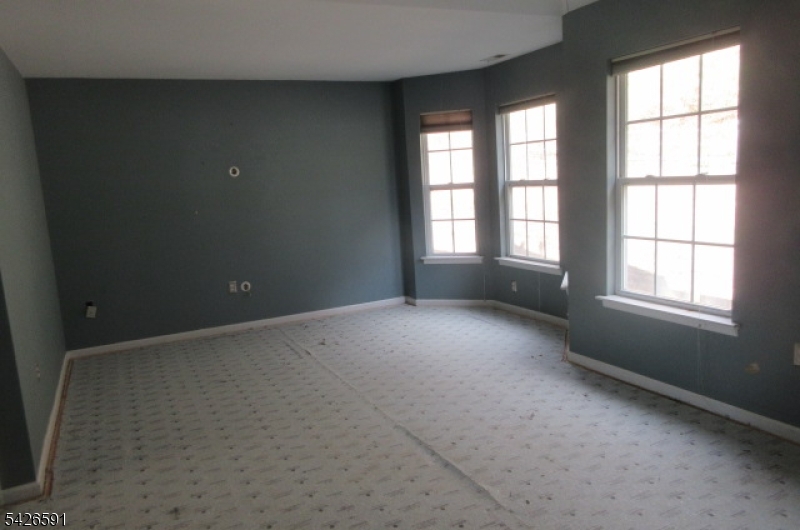 FAIRWAY GREENS - Residential