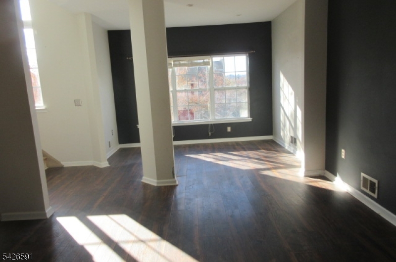 FAIRWAY GREENS - Residential