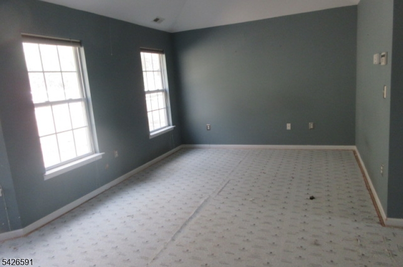 FAIRWAY GREENS - Residential