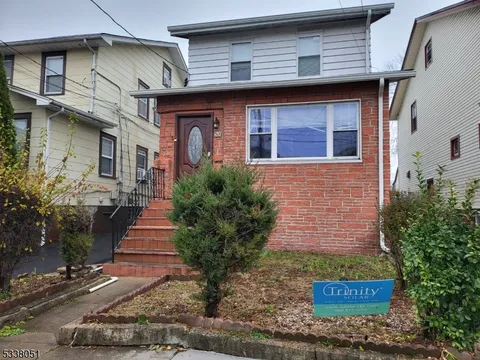 MLS: 3945796