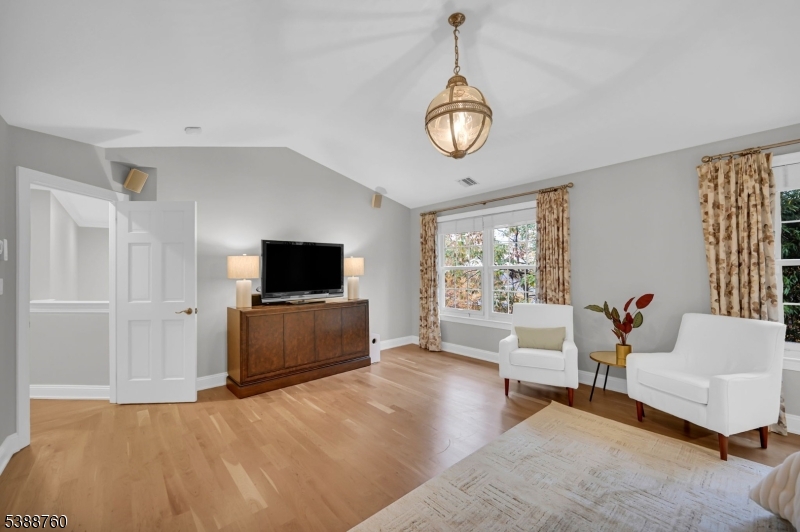 Reservoir Ridge - Residential