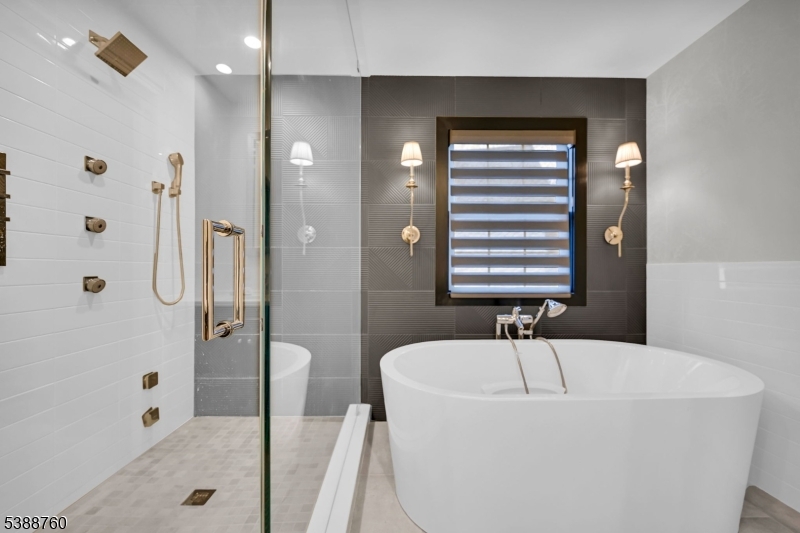 Reservoir Ridge - Residential