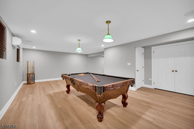 Reservoir Ridge - Residential