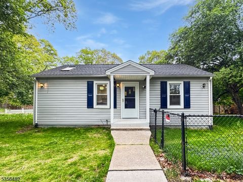 100 Unger Ave Hopatcong Boro NJ 07874