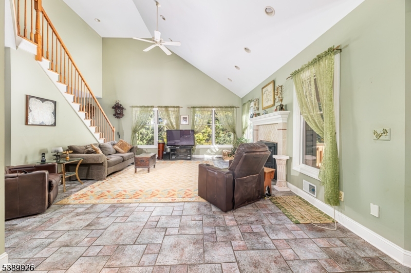 Stonehedge Estates - Residential