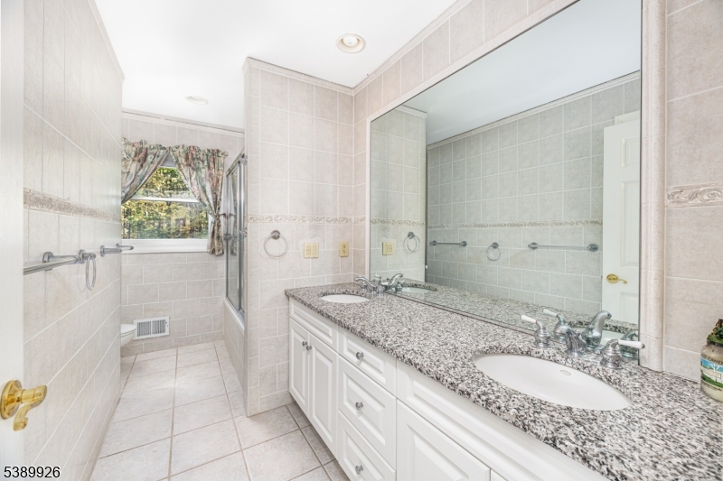 Stonehedge Estates - Residential