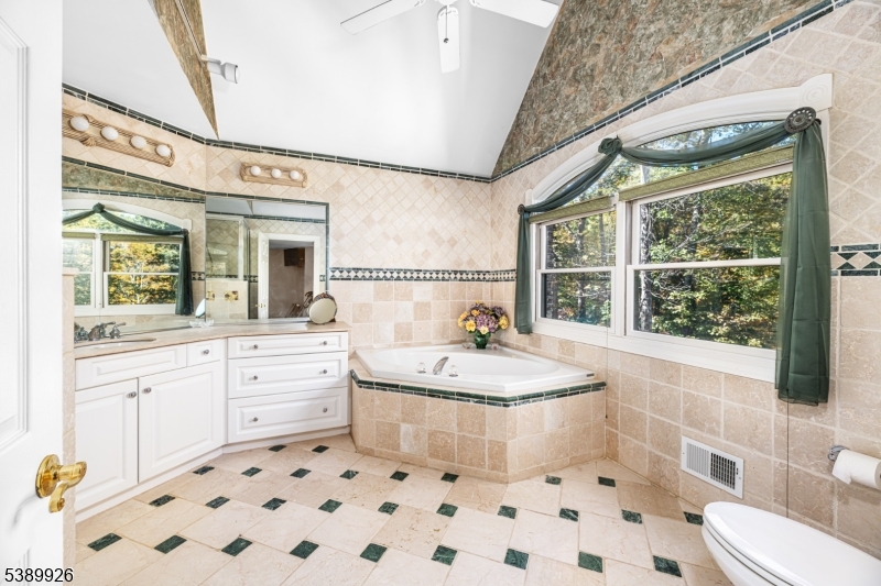 Stonehedge Estates - Residential