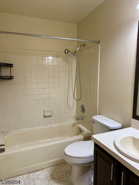 QUAIL BROOK PH IIA - Residential Lease