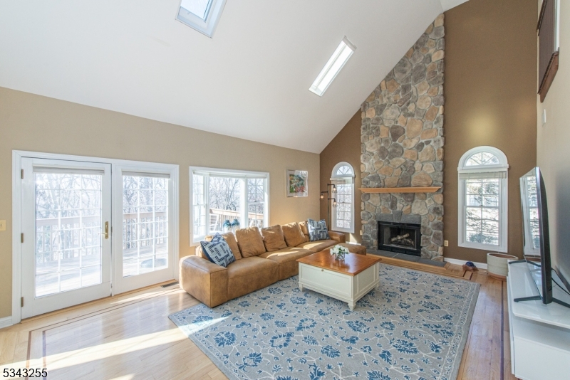 CROWN HEIGHTS - Residential