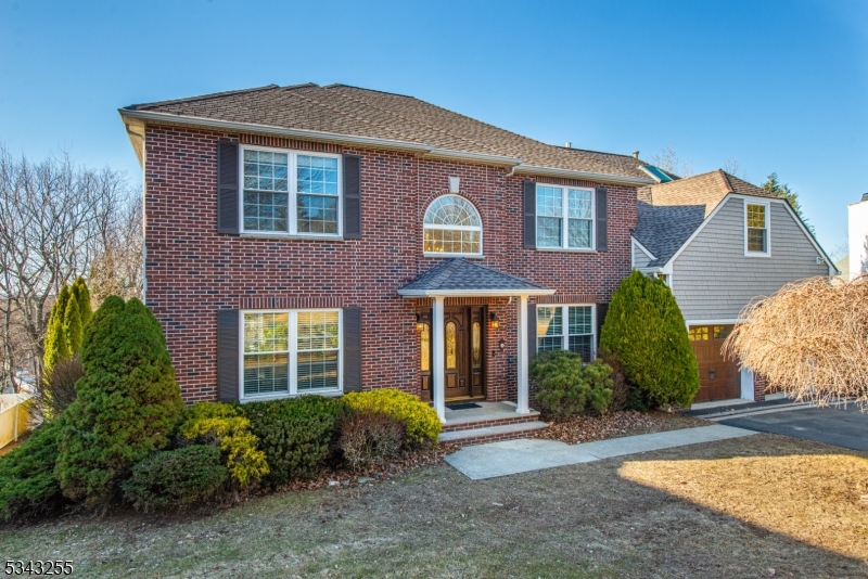 CROWN HEIGHTS - Residential