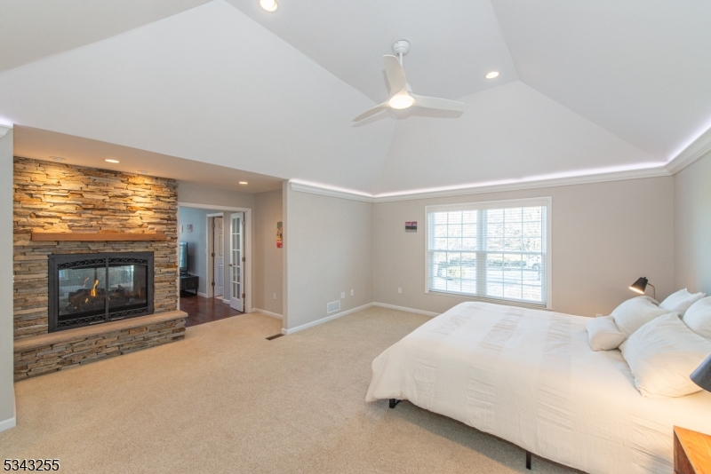 CROWN HEIGHTS - Residential