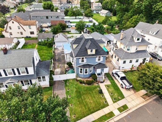 136 W GIBBONS ST, LINDEN, NJ 07036 - Image f07fa26c3bd0edb2dfc069d94b2872bd/382864054
