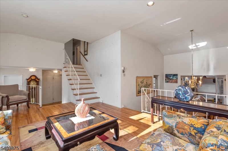 Nomahegan Hills - Residential