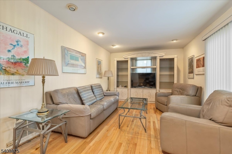 Nomahegan Hills - Residential