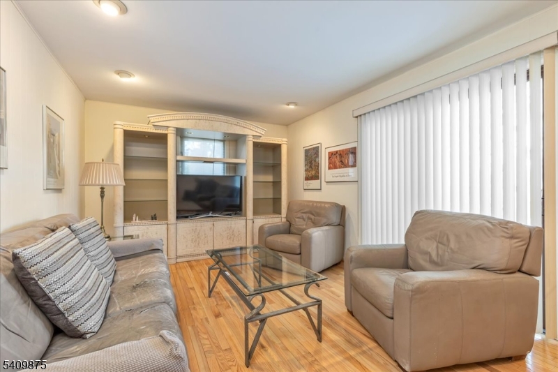 Nomahegan Hills - Residential