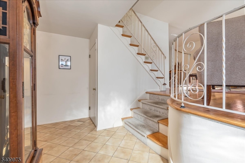 Nomahegan Hills - Residential