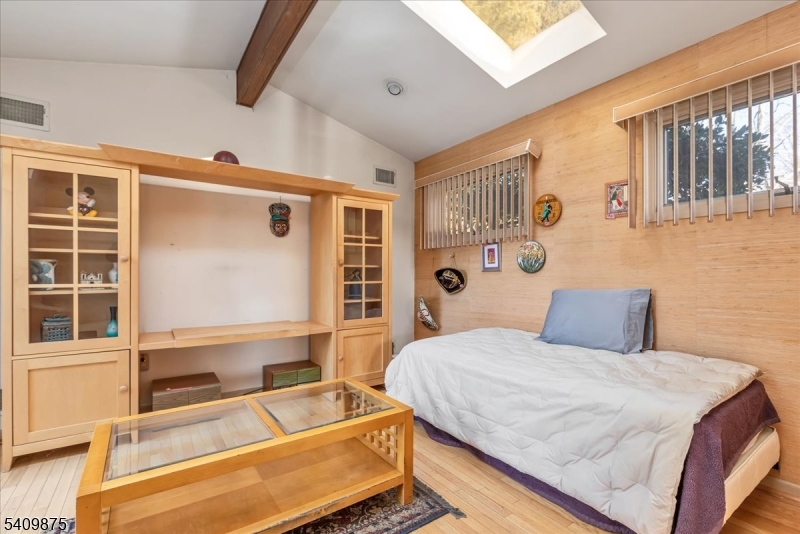 Nomahegan Hills - Residential