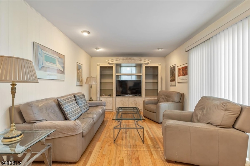 Nomahegan Hills - Residential