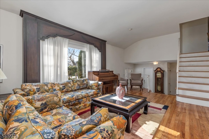 Nomahegan Hills - Residential