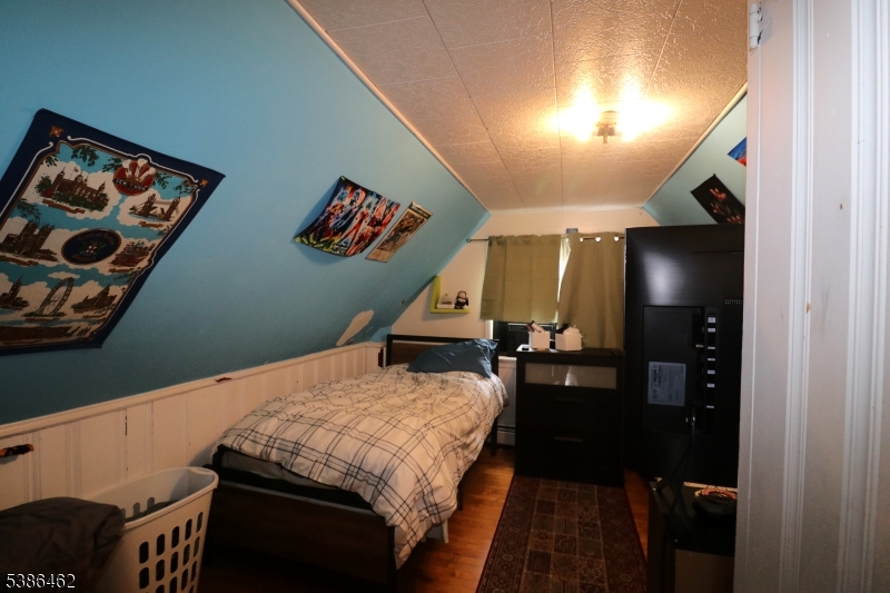 Ironbound - Residential Income