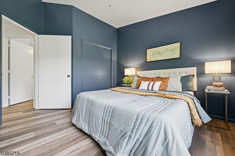 Seasons Glen - Residential