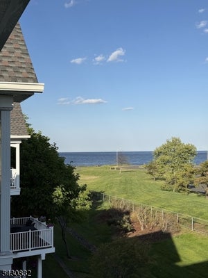 68 S SHORE DR, SOUTH AMBOY, NJ 08879 - Image f0c4a41734bb975f6d24364b5dffd77b/3044597280