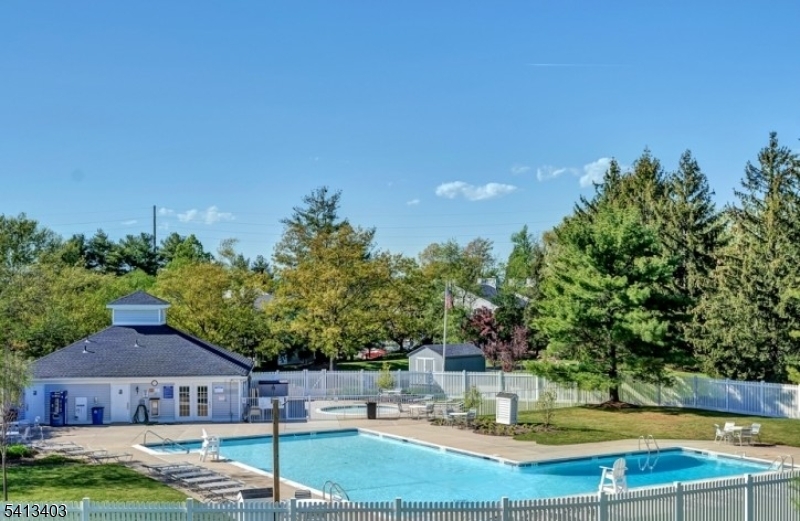 Hunter's Crossing - Residential