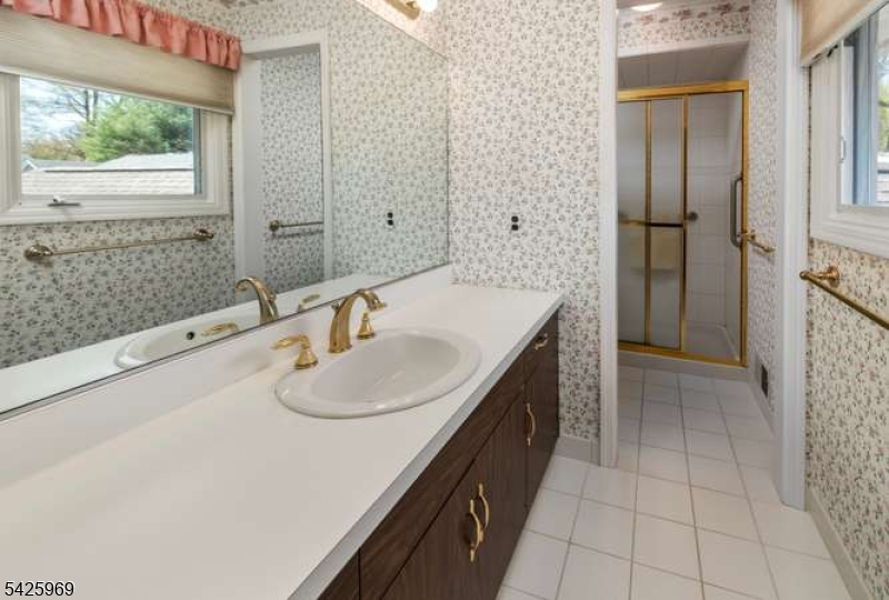 Ramapo Ridge - Residential