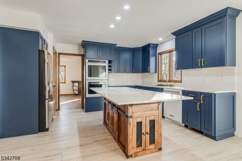 MLS: 3950334