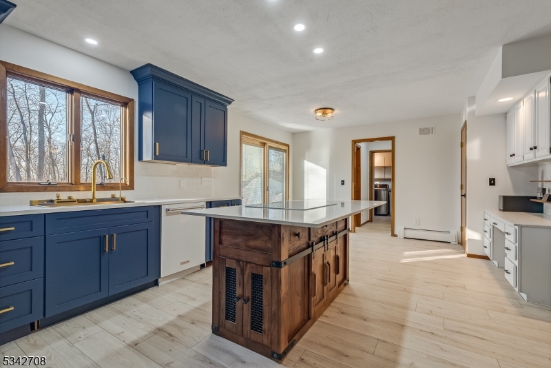 200 Sawmill Rd