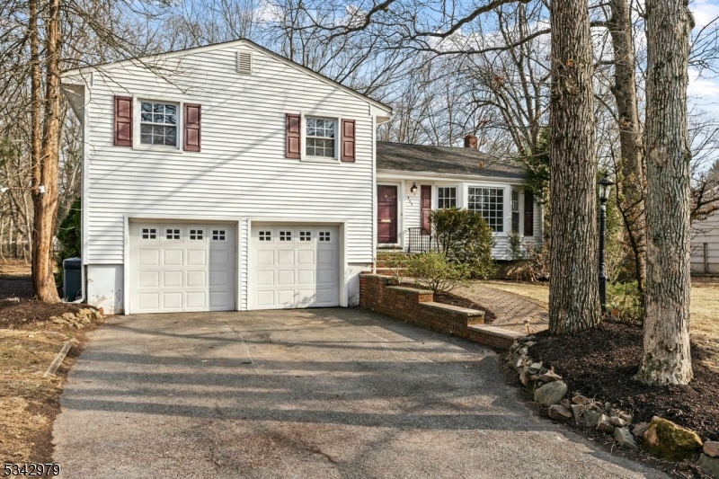 464 Park Ave