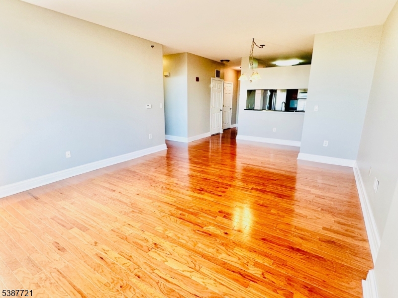 One Spring Street - Residential