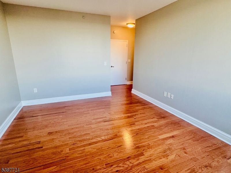 One Spring Street - Residential