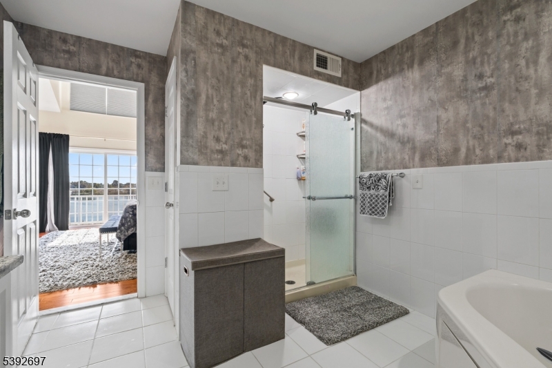 Harbor Front - Residential