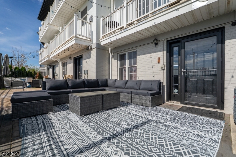 Harbor Front - Residential