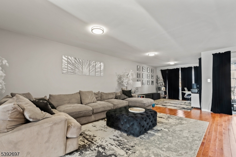 Harbor Front - Residential