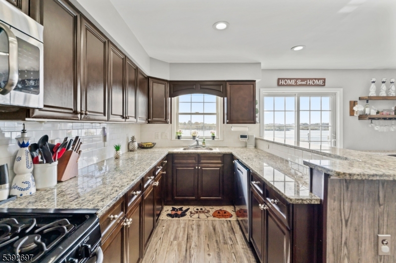 Harbor Front - Residential