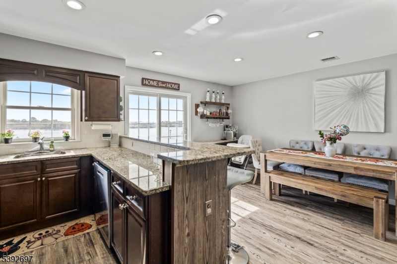 Harbor Front - Residential