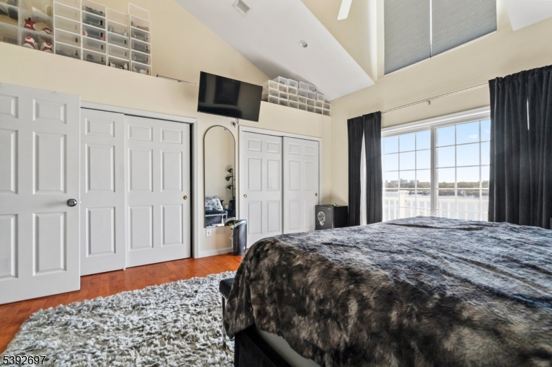 Harbor Front - Residential