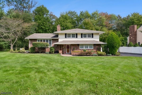 46 ROGERS AVE, BERKELEY HEIGHTS, NJ 07922 - Image f1313667d4478e5b9fee4c3d8200bbaf/4879458