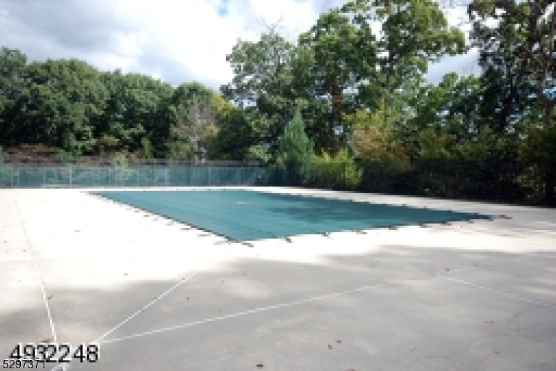 Bridle Club - Residential