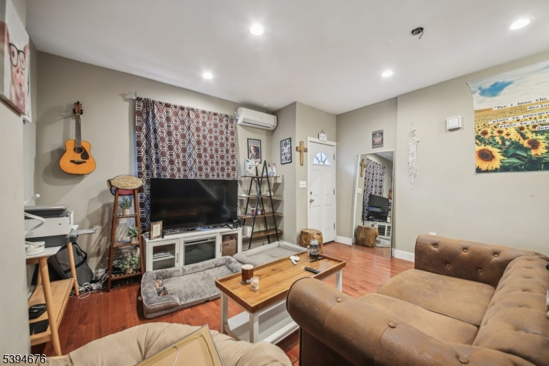 North Newark Seventh Avenue - Residential