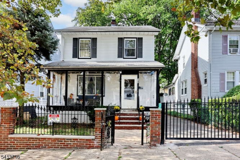 Weequahic - Residential