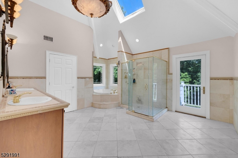 Center Grove/CCM - Residential