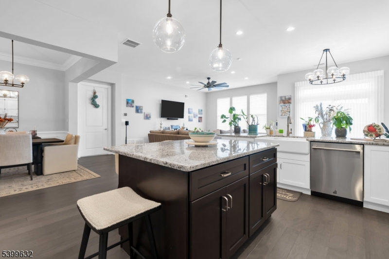 Regency At Flanders - Residential